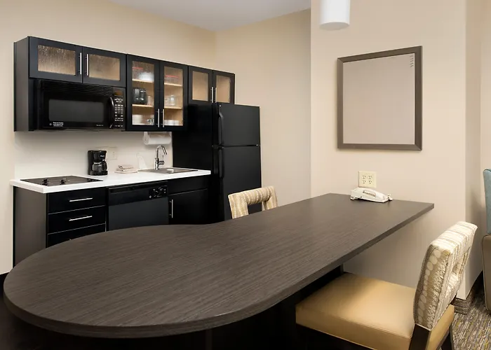 Candlewood Charleston-northwoods By Ihg North Charleston