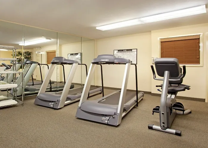Candlewood Charleston-northwoods By Ihg Hotel North Charleston