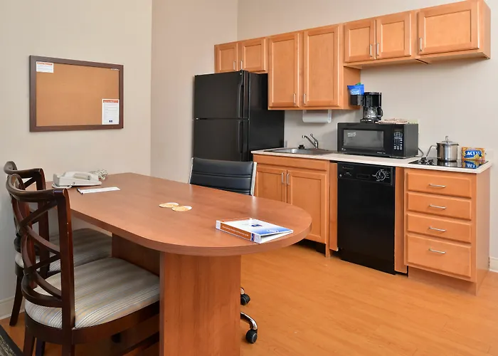 Candlewood Charleston-northwoods By Ihg Hotel 3*
